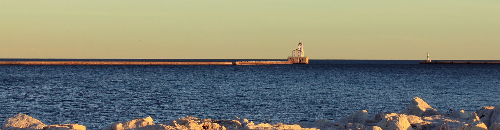 The Great Lakes of Wisconsin include Lake Michigan and Lake Superior.