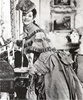 Publicity shot from 1952 showing Lynn Fontanne starring as Serena Heronden in the play Quadrille by Noël Coward.