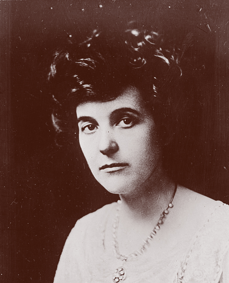Zona Gale born on August 26, 1874 in Portage, Wisconsin.